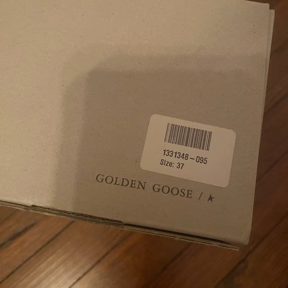 Golden Goose Super Star Sneaker - Picture 7 of 10